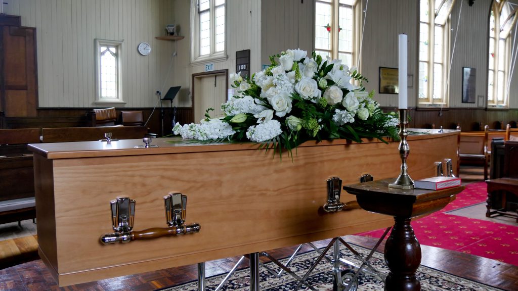 Lorsque vient le moment de réfléchir à l’organisation de ses propres obsèques, il est essentiel de planifier minutieusement chaque détail.